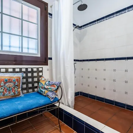 La Rueda Heated Private Pool, Billiard & Bbq