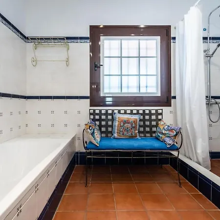 빌라 La Rueda Heated Private Pool, Billiard & Bbq