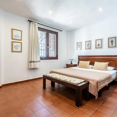 La Rueda Heated Private Pool, Billiard & Bbq 别墅