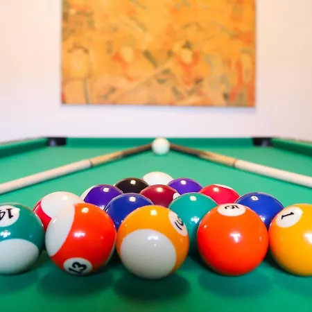 빌라 La Rueda Heated Private Pool, Billiard & Bbq 아데제