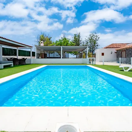 La Rueda Heated Private Pool, Billiard & Bbq 빌라