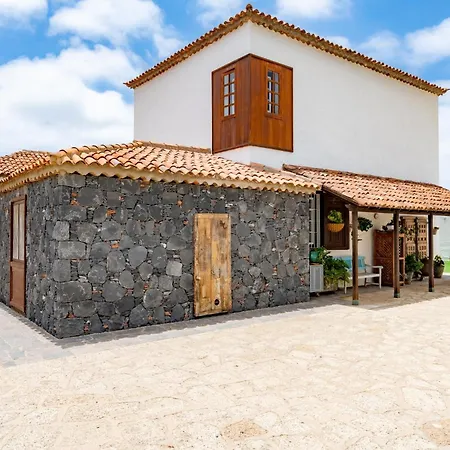 La Rueda Heated Private Pool, Billiard&bbq * Costa Adeje (Tenerife)
